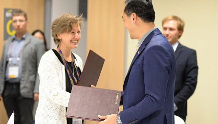 The EEC and Singapore are studying prospects for an agreement on free trade zone