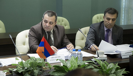 The session of the EEC Advisory Committee on Macroeconomic Policy 