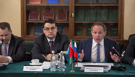 Round Table on the construction materials industry development
