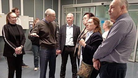 Делегация ЕЭК ознакомилась с порядком прохождения обязательных процедур трудящимися стран ЕАЭС в миграционном центре «Сахарово» в Москве