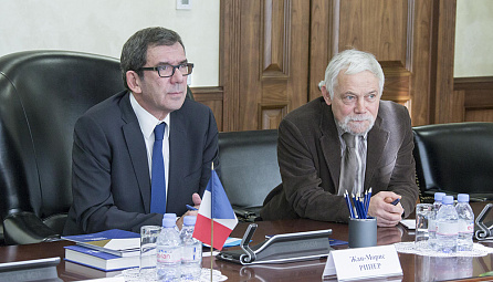 The Chairman of the EEC Board Viktor Khristenko meeting with French Ambassador to Russia Jean-Maurice Ripert