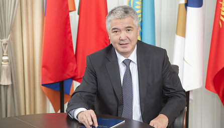 ԵՏՀ մաքսային համագործակցության հարցերով Կոլեգիայի անդամ (Նախարար) Մուկայ Կադիրկուլով 