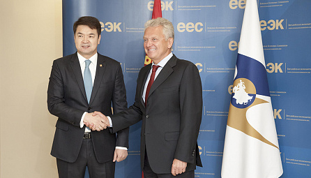 Memorandum on Trade & Economic Cooperation between the EEC and Government of Mongolia is Signed