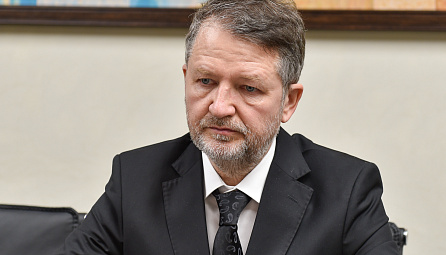 Рабочая встреча Максима Ермоловича с председателем правления Ассоциации фармацевтических производителей ЕАЭС Алексеем Кедриным.