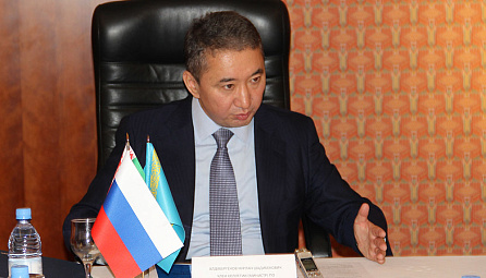 Meeting of the EEC Minister in Charge of Competition and Antitrust Regulation with the Representatives of the Leading Mass Media of Kazakhstan at Almaty 