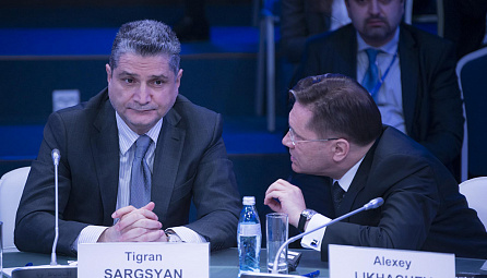 Chairman of the Board of the EEC Tigran Sargsyan moderated a round table at SPIEF