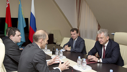 Meeting between Chairman of the EEC Board Viktor Khristenko and Polish Ambassador to Russia Wojciech Zajączkowski