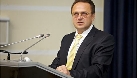 ЕЭК Кедендік ынтымақтастық жөніндегі алқа мүшесі (Министр) Владимир Гошин