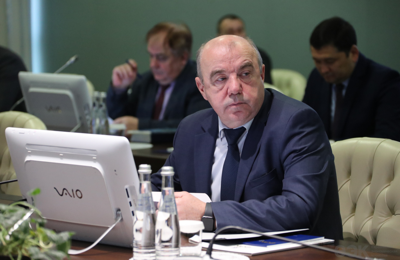 Утвержден порядок внесения изменений в пассажирскую таможенную ...