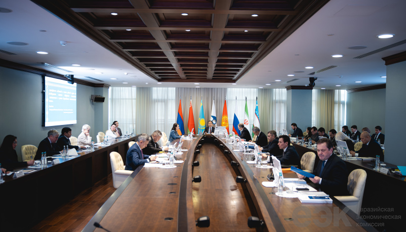 ԵԱՏՄ-ում սահմանել են վտանգավոր բեռների միջազգային փոխադրումների համար հատուկ թույլտվությունների ձևակերպման և տրամադրման ընթացակարգերի ներդաշնակեցման ընդհանուր մոտեցումները