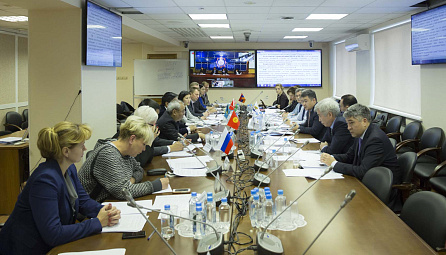 The tenth session of the Advisory Committee on Tax Policy and Administration under the EEC