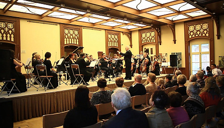 Performance of the winners of the International Music Award