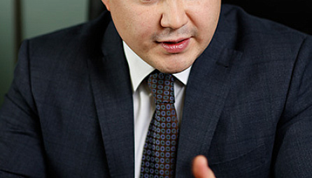 ЕЭКтин Экономика жана финансы саясаты боюнча Министри Тимур Сулейменовдун zonakz.net порталына берген маеги: 