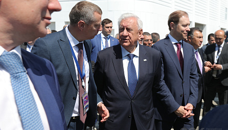 Михаил Мясникович посетил выставку «Евразия – наш дом»