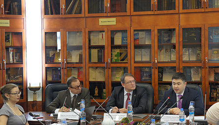 Միջազգային կլոր սեղան «Կարգավորիչ ազդեցության գնահատականը ԵՏՀ–ում: 2015 թվականի հունվարի 1–ի մեկնարկին ընդառաջ»