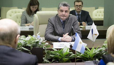 ЕЭК Алқасы Төрағасы Тигран Саркисянның Аргентинаның Сыртқы істер министрі Сюзанна Малькоррамен кездесуі