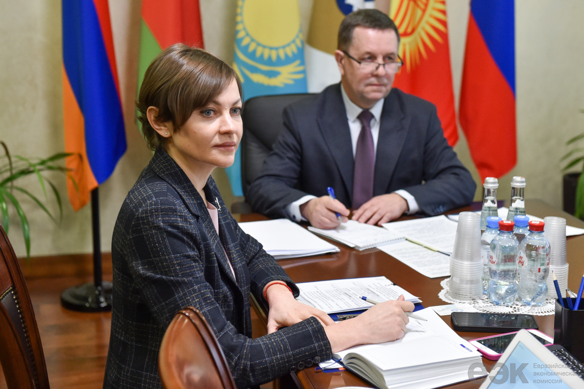 Рабочая встреча Владимира Синкевича с руководителем подразделения по конкуренции, защите прав потребителей и интеллектуальной собственности Секретариата АСЕАН Тханг Ван Луонгом(4)