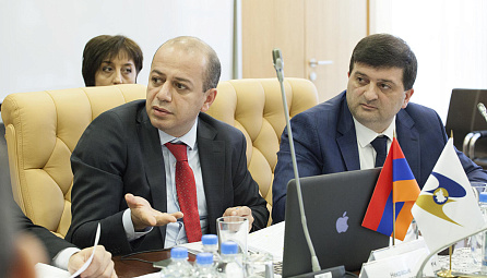 Кеден заңнамасын жетілдіру жөніндегі жұмыс тобының жиырмасыншы отырысы