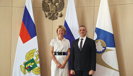 Alexander Subbotin and Oksana Lut, Russia's Minister of Agriculture, discussed interaction in technical regulation