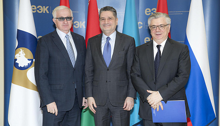ЕЭК Алқасының Төрағасы Тигран Саркисянның Ресей өнеркәсіпшілері мен кәсіпкерлері одағының басшыларымен кездесуі