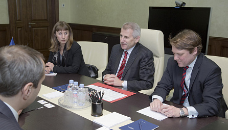 Виктор Христенко Еуроодақтың Ресейдегі Өкілдік басшысы Вигаудас Ушацкаспен кездесті