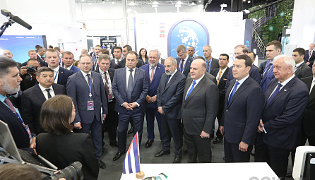 Михаил Мясникович посетил выставку «Евразия – наш дом»