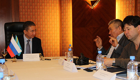 Meeting of the EEC Minister in Charge of Competition and Antitrust Regulation with the Representatives of the Leading Mass Media of Kazakhstan at Almaty 