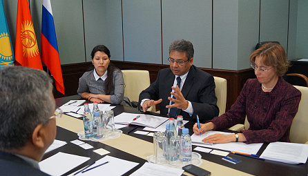 Meeting of the EEC representatives with experts of the World Bank
