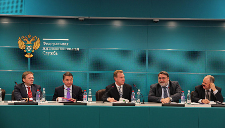 EEC Minister Nurlan Aldabergenov took part in an extended FAS Board meeting 