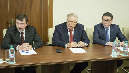 The EEC Minister V. Koreshkov participated in a demonstration of readiness of the electronic vehicle passport system