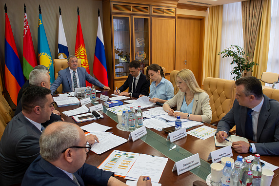 Под председательством министра по таможенному сотрудничеству ЕЭК Руслана Давыдова состоялось заседание группы высокого уровня