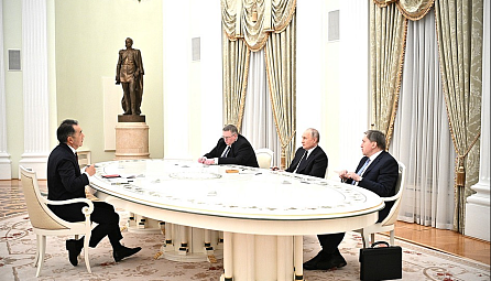 Vladimir Putin met at the Kremlin with Chairman of the Board of the Eurasian Economic Commission Bakytzhan Sagintayev