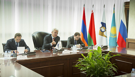 ЕЭК Алқа Төрағасы В. Христенко РФ Польша Республикасының Елшісі К. Пелчиньская-Наленчпен кездесуі