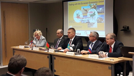 The first official contact of the EEC with the Government of Canada