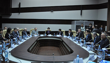 Askar Kishkembayev, Head of the Secretariat of the Minister of Economy and Financial Policy  of the EEC gave a speech at the Investment Forum