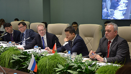 The 5th Session of the Consultative Committee for Industry