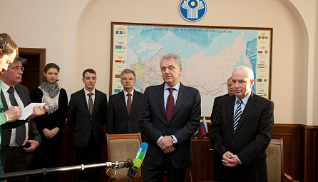 2013 ж. 27 ақпанындағы Еуразиялық ықпалдасу шақырулары электрондық сауда халықаралық форумы ЕЭК-нің ТМД атқарушы комитетімен өзара әрекеттестігі туралы меморандумға қол қою