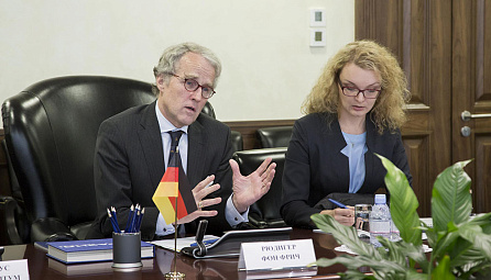 Viktor Khristenko, Chairman of the EEC Board meets with Rüdiger von Fritsch, German Ambassador Extraordinary and Plenipotentiary in the RF 