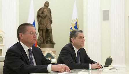 President of the Russian Federation Vladimir Putin holds a meeting with Chairman of the Eurasian Economic Commission Tigran Sargsyan