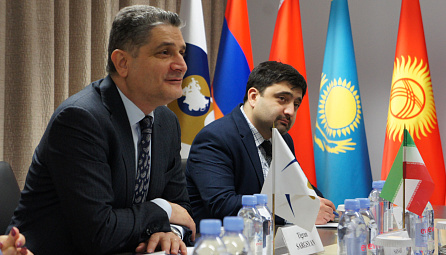 ԵՏՀ Կոլեգիայի նախագահ Տիգրան Սարգսյանի հանդիպումը ՌԴ-ում Իրանի Իսլամական Հանրապետության դեսպան Մեհդի Սանաիի հետ