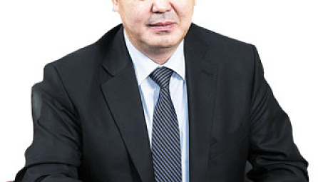 Интервью министра по таможенному сотрудничеству ЕЭК Мукая Кадыркулова газете «Вечерний Бишкек»: «В новый год — с Таможенным кодексом ЕАЭС»