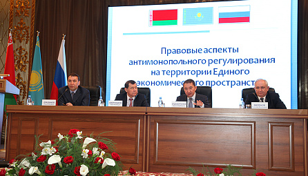 Нұрлан Алдабергенов Тараздағы «дөңгелек үстелге» қатысты  