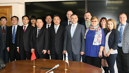 First round of talks between the EEC and the PRC on information exchange. 