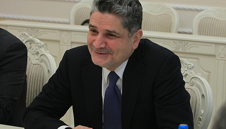 Meeting of the Chairman EEC Board T. Sargsyan with the Prime Minister of Belarus A. Kobyakov