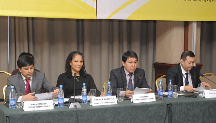 The EEC representative Askar Kishkembaev described the work of the Commission in the field of labour migration