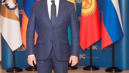 Интервью Министра ЕЭК Данила Ибраева «Российской газете»: «На границе открыли шлагбаум»