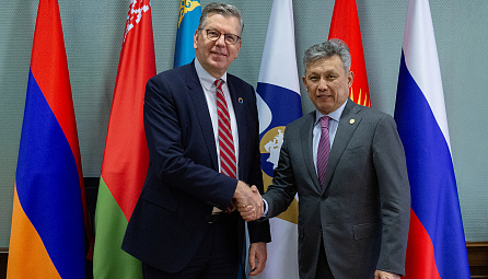 ЕЭК и МОМ расширяют сотрудничество в сфере трудовой миграции и социальной защиты