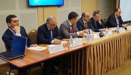 ЕЭК Министрлері Ереванда өткізілген арнайы дөңгелек үстелге қатысты