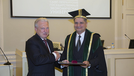 Chairman of the Board of the EEC Tigran Sargsyan gave a lecture on the prospects of EAEU to students and the faculty at UNECON