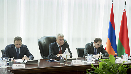 ЕЭК Алқа Төрағасы В. Христенко РФ Польша Республикасының Елшісі К. Пелчиньская-Наленчпен кездесуі